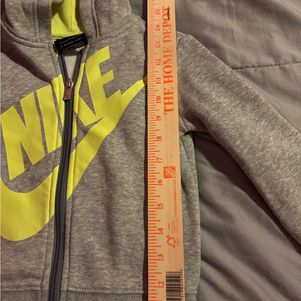 Kids Nike Gray and Yellow jacket in size 2T - Picture 4 of 7